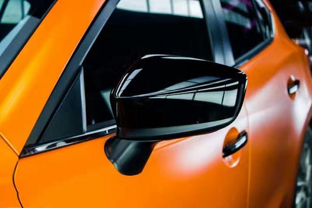 马自达CX-7电光橙车身改色贴膜