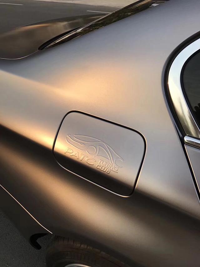 宝马5系汽车改色电光棕灰车身贴膜效果图