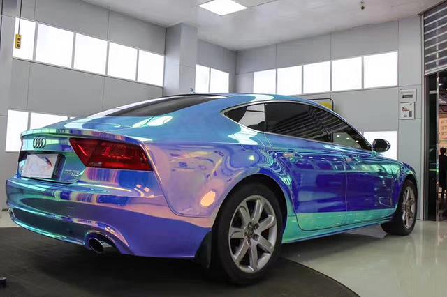 奥迪A7汽车改色彩虹电镀贴膜效果图