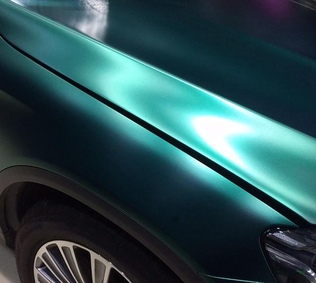 奔驰GLC200汽车改色电光金属祖母绿车身贴膜效果图