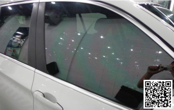 宝马X3汽车车窗玻璃贴膜