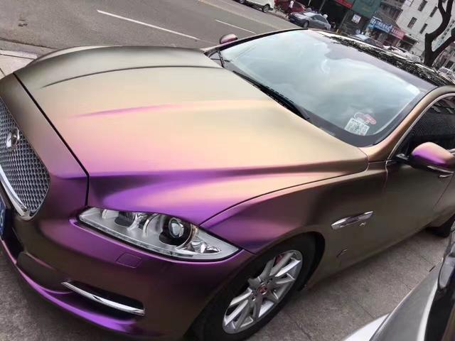 捷豹电光酱紫车身改色贴膜效果图