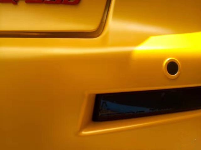 三菱EVO电光黄车身改色贴膜效果图