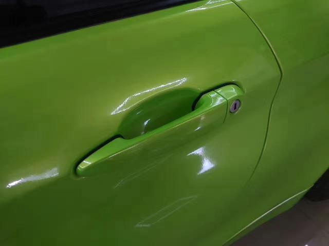 宝马420汽车改色贴膜幻彩嫩芽绿效果图