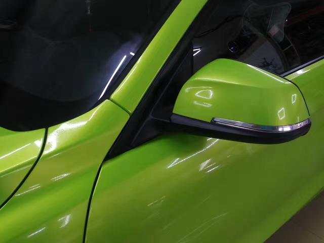 宝马420汽车改色贴膜幻彩嫩芽绿效果图