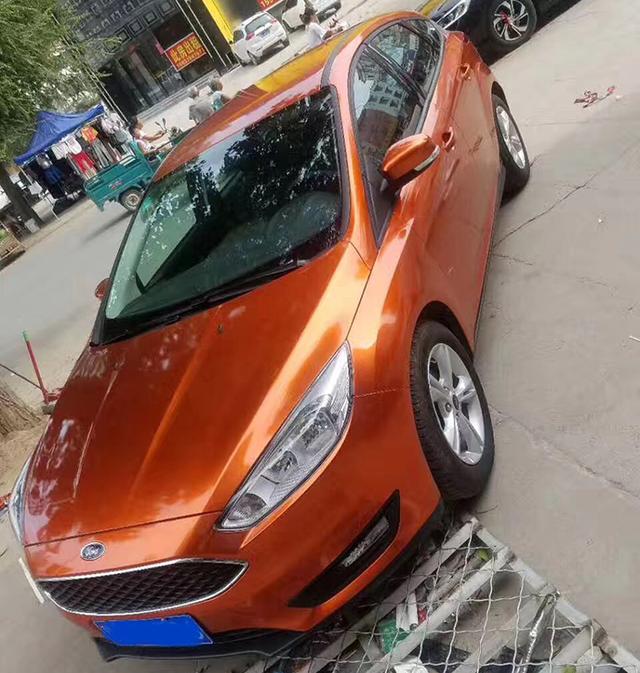 福特福克斯汽车改色极光橙车身贴膜效果图